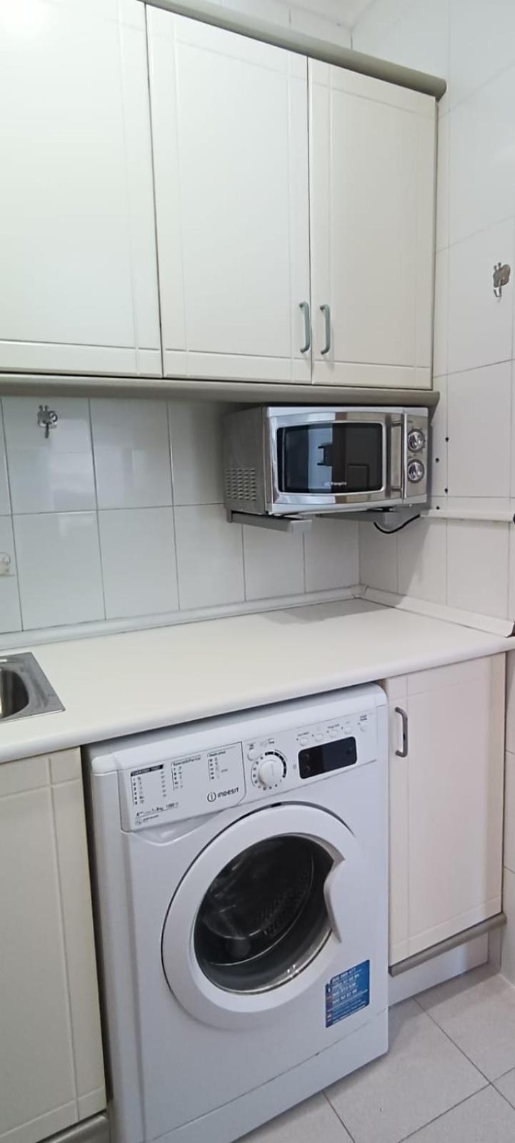 Marysol Apartment โลปากัน ภายนอก รูปภาพ